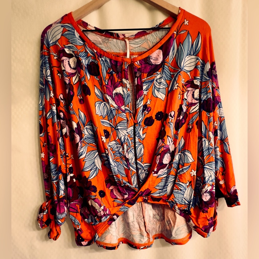 🌼Free People 3/4 Sleeve Floral Blouse🌼